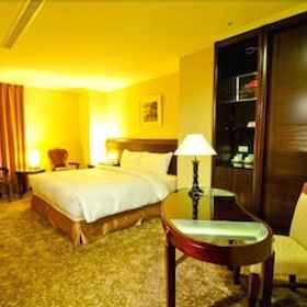 Chong Yu Hotel 1, Hotel Minzu Park