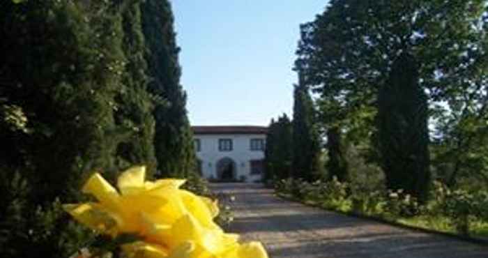 พื้นที่สาธารณะ Villa Del Roseto