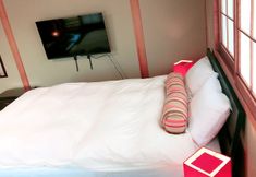 Others 3 The Garden Hotel