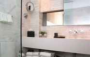 Kamar Tidur 4 King And Grove Williamsburg