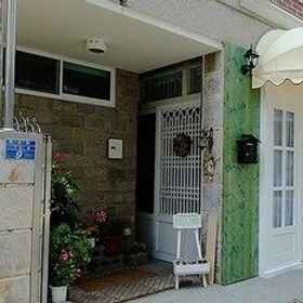 Southern France Menuetto 1, Hotel Annan District