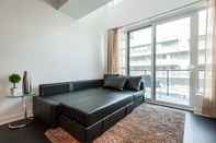 Fitness Center Life Suites - King West Loft