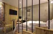 Kamar Tidur 7 Cube Motel