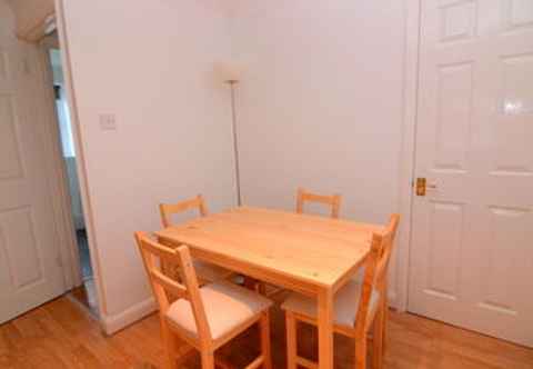 Common Space Apartment Wharf – London Excel Apartment