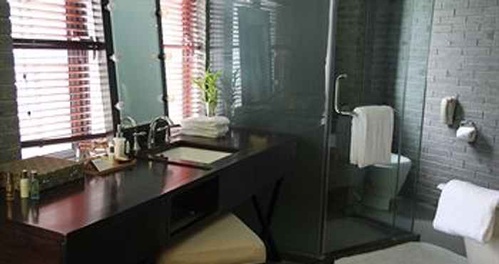 Luar Bangunan Gallery Suites