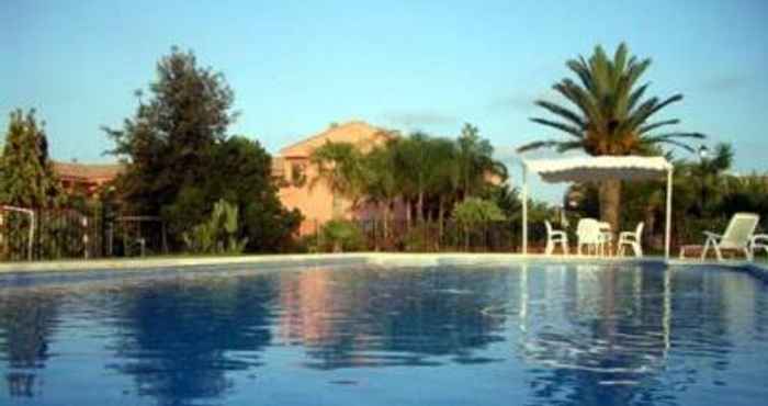 Swimming Pool Valencia Golf