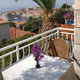 올드 타운 뷰 아파트 1, Apartments Ante 호텔