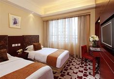 Bedroom 3 Guangdong Hotel Hong Kong