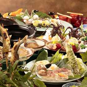 อะมะกิ ยูกาชิมะ ออนเซ็น ชิรากาเบะ 1, โรงแรม & ที่พัก อิสึชิ