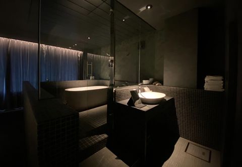 Khác Landor Hotel Hiroshima Sweets