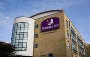 Others 6 Premier Inn London Kew