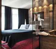 In-room Bathroom 3 Sezz Paris