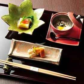 ยาเอโนะ 1, โรงแรม & ที่พัก Kayasan