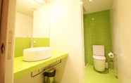 Others 6 Short Stay Group Borne Pop Art Serviced Apartments