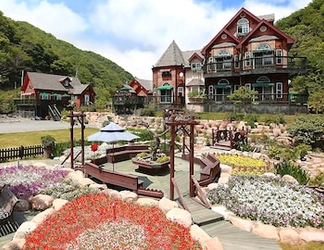 ภายนอกอาคาร 2 Gyeongju JY Pension