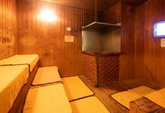 其他 6 Capsule Hotel New Gloria