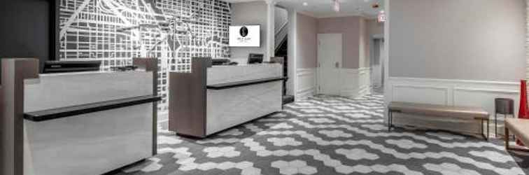 Luar Bangunan The  St. Clair Hotel – Magnificent Mile (Formerly Red Roof Inn Chicago Downtown)