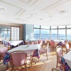 Khách sạn Sajima Marina 1, Khách sạn Sở Cảnh Sát Uraga