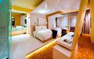 Lobi 6 Gallery Hotel