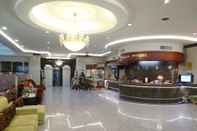 Lobi New Plaza Hotel