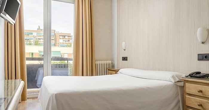 Bilik Tidur Hotel Madrid Río