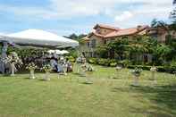 Bilik Mandi dalam Bilik Kenting Stony Brook Nature Farm