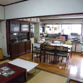 Guest House Zakuro Inn 1, Hotel Echizen-Takada Station