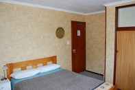 In-room Bathroom Queenstown Holiday Park & Motels Creeksyde