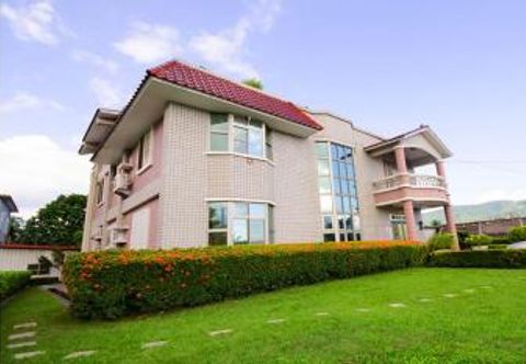 Exterior Breeze Star B&B