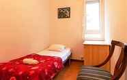 Bedroom 4 Budget Rooms With Sunny Terrace Hostel