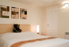 Bedroom 5 Luxury Serviced Residence