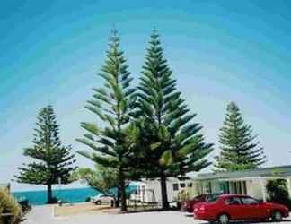 Exterior 2 Norfolk Pine Beachfront Motel