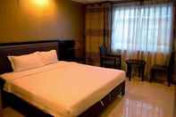 Lobi One World Hotel