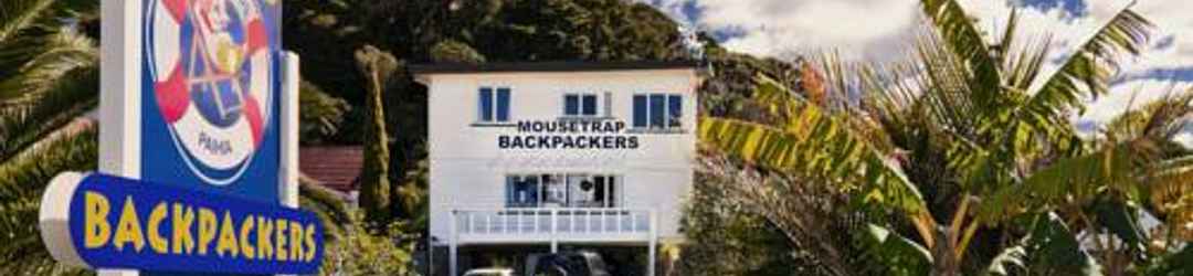 Bangunan The Mousetrap Backpackers