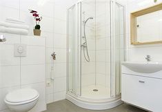 In-room Bathroom 4 Getinberlin Am Kurfurstendamm Apartment