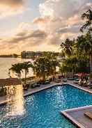 VIEW_ATTRACTIONS Pullman Miami Airport Hotel  (Formerly Sofitel Miami)