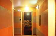 Toilet Kamar 2 J Motel Busan