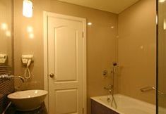 In-room Bathroom 6 Kaibo Express Jia Hao