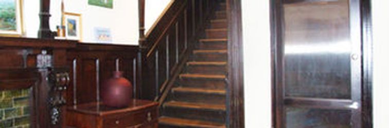 Lobby Sugar Hill Suites