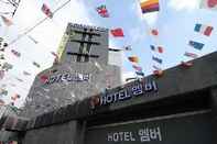 ห้องน้ำภายในห้อง Amber Hotel