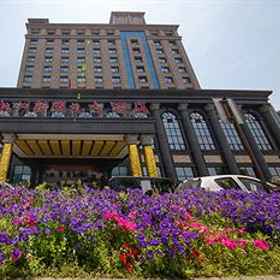 New Kaiyuan Hotel Fuxing Branch 1, Hotel Le Meridien Binjiang Shirong