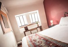 Bedroom 6 Selina NQ1 Manchester (formerly Hatters at Hilton Chambers)