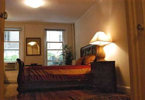 Bedroom Midtown West Vacation Rentals