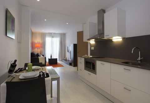 Lainnya Fisa Rentals Les Corts Apartments