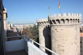 Nearby View and Attractions Torres De Valencia Apartments