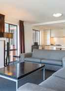 VIEW_ATTRACTIONS Luxury Lake Suites