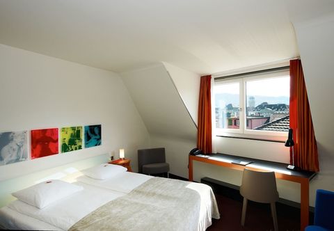 Others Swiss Chocolate by Fassbind (Formerly Hotel du Theatre by Fassbind)