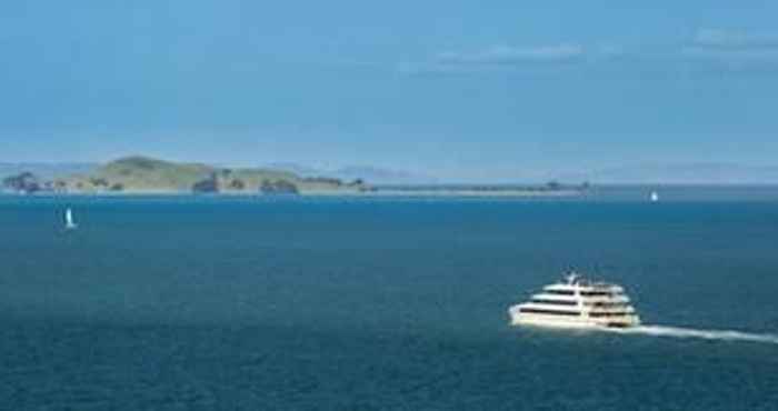 Exterior Hauraki Blue Overnight Cruise