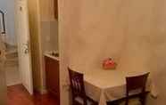 Toilet Kamar 4 Gatsby Apartments