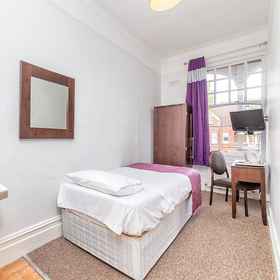 National Hotel 1, Hotel Alexandra Palace